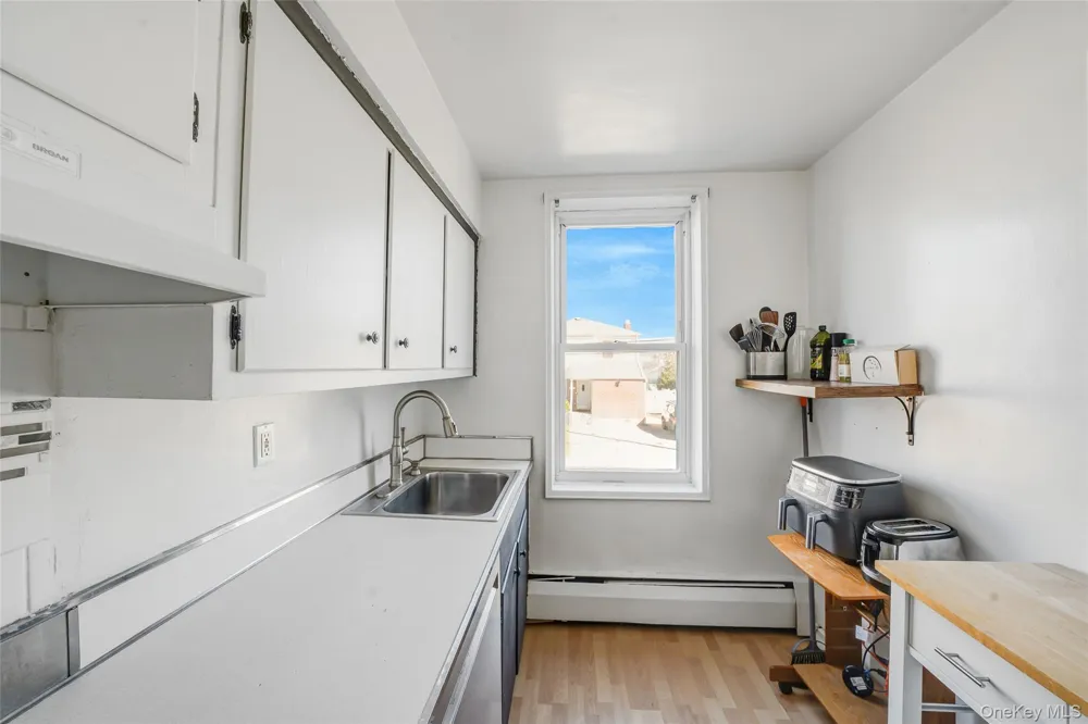60 Hempstead Avenue #1O Lynbrook, NY 11563