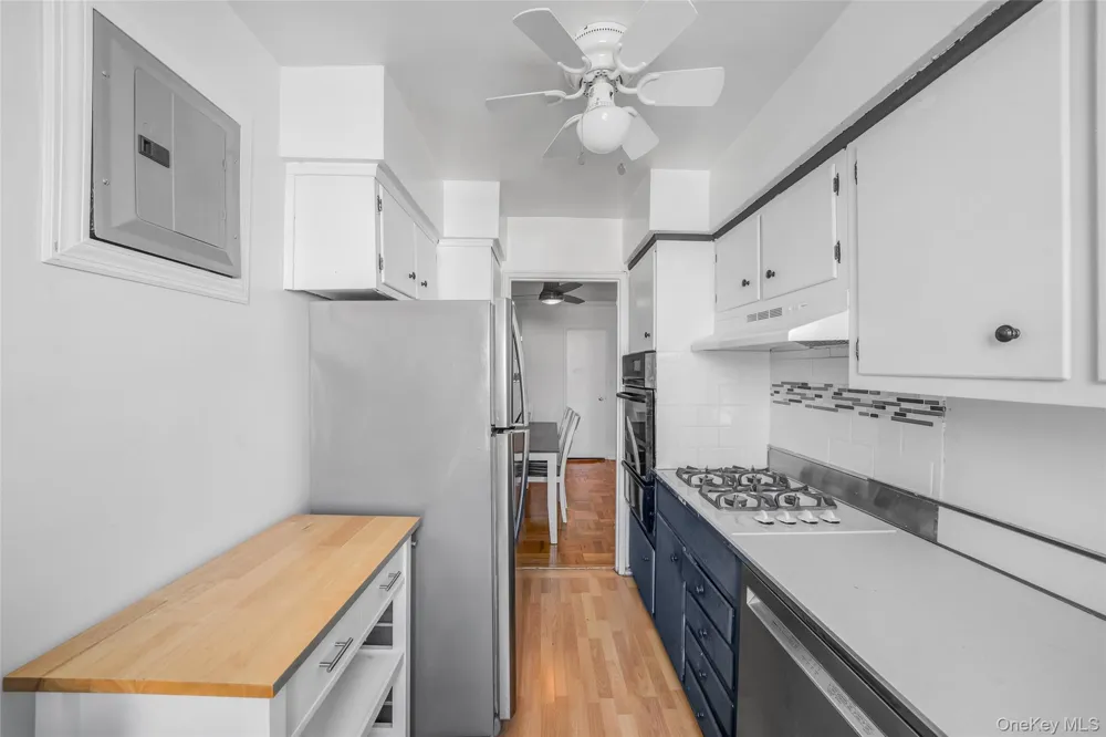 60 Hempstead Avenue #1O Lynbrook, NY 11563