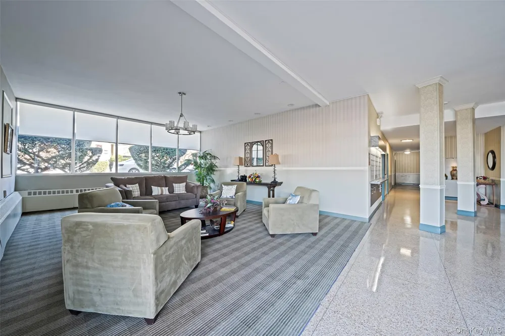 60 Hempstead Avenue #1O Lynbrook, NY 11563