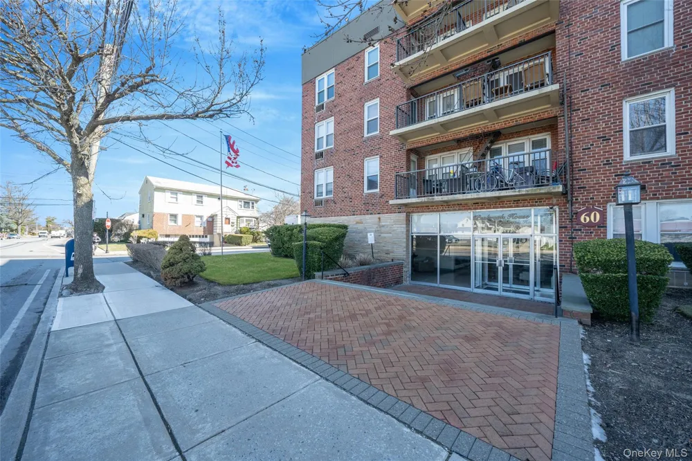 60 Hempstead Avenue #1O Lynbrook, NY 11563
