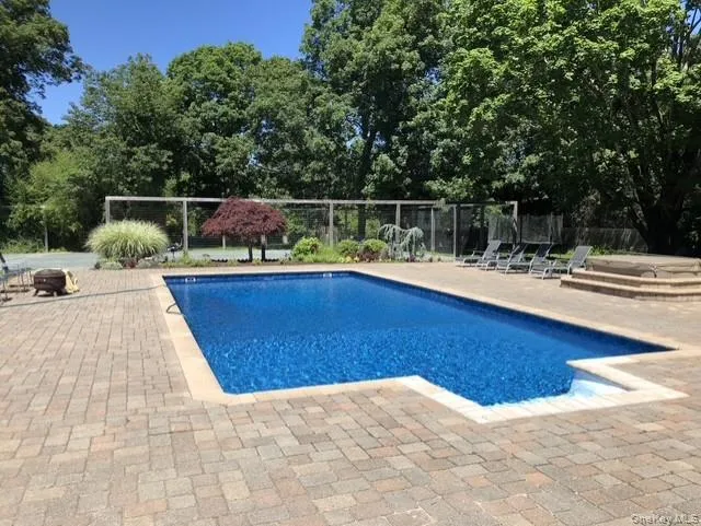 9 Old Mill Lane Remsenburg, NY 11960