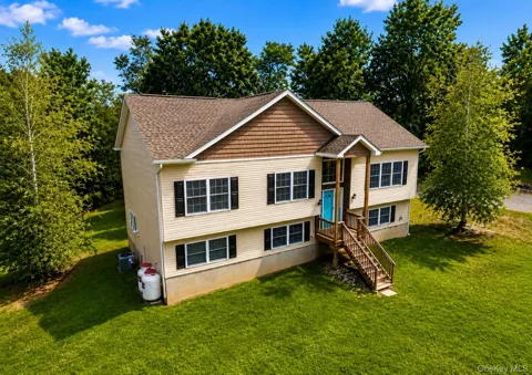 9 Jake Henry Drive