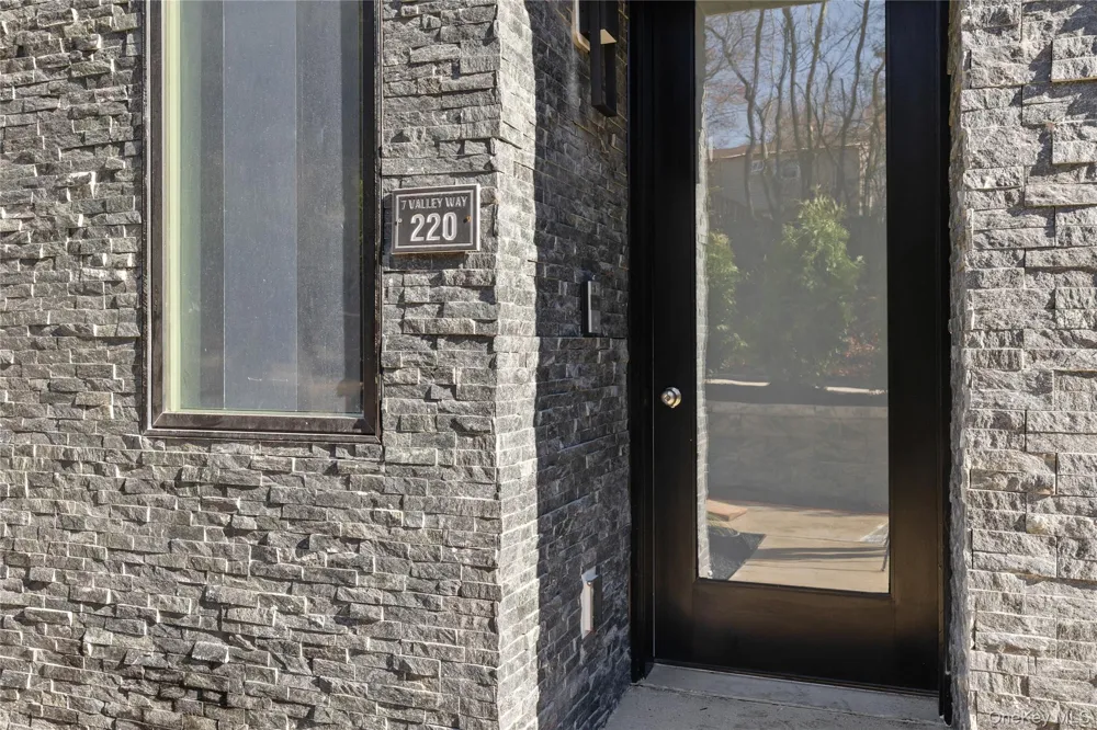 3 Valley Way #321 Spring Valley, NY 10977