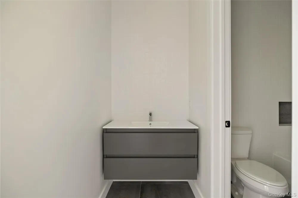 3 Valley Way #321 Spring Valley, NY 10977