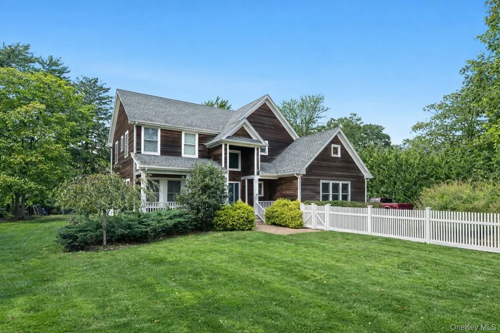 134A Montauk Highway Westhampton, NY 11977