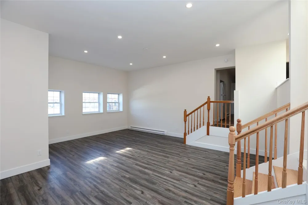 14311 9W Call Listing Agent, NY 12124