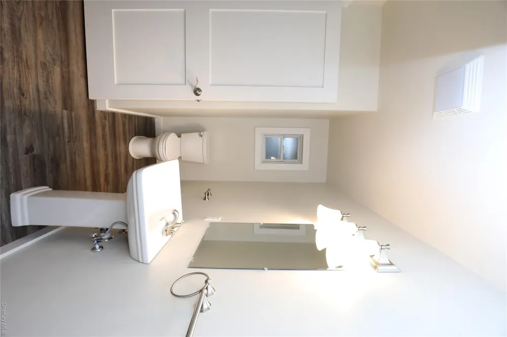 14311 9W Call Listing Agent, NY 12124