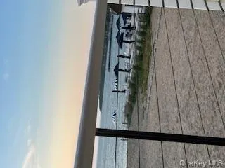 16 Navy Road #206 Montauk, NY 11954