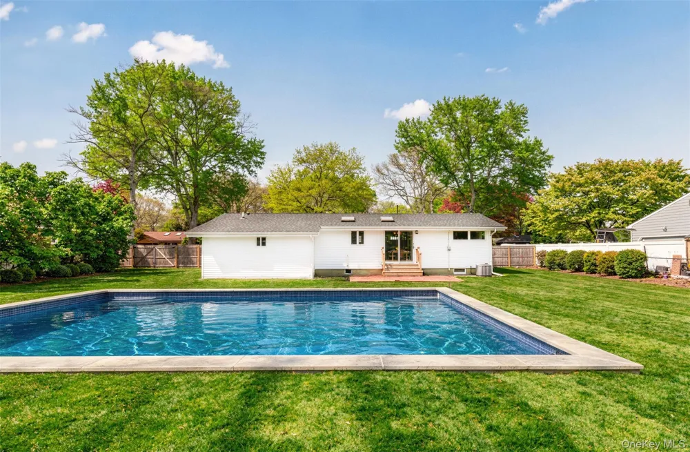 58 Howells Point Road Bellport Village, NY 11713