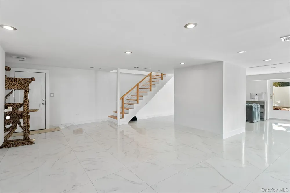 416 W Bay Drive Long Beach, NY 11561