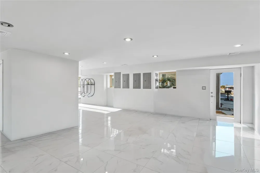 416 W Bay Drive Long Beach, NY 11561