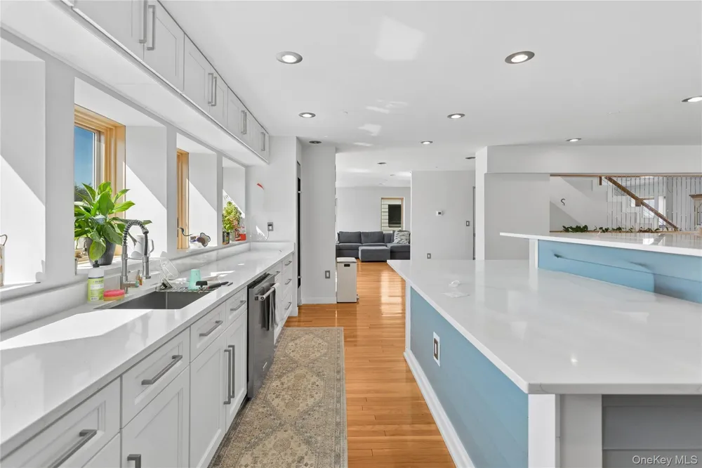 416 W Bay Drive Long Beach, NY 11561