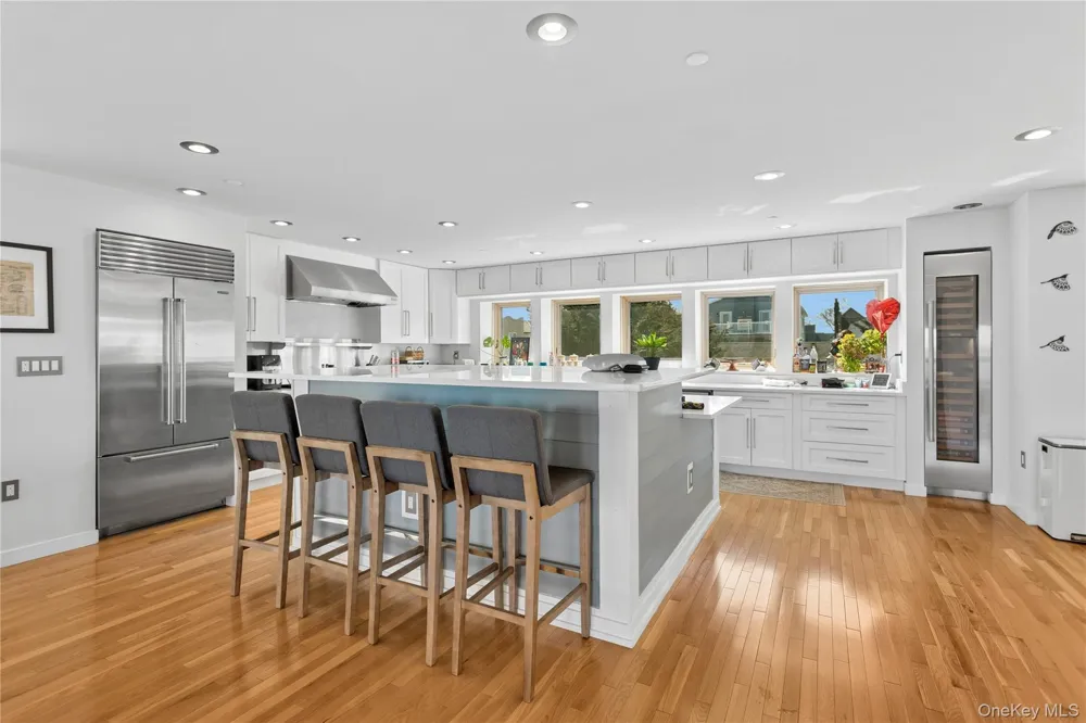 416 W Bay Drive Long Beach, NY 11561
