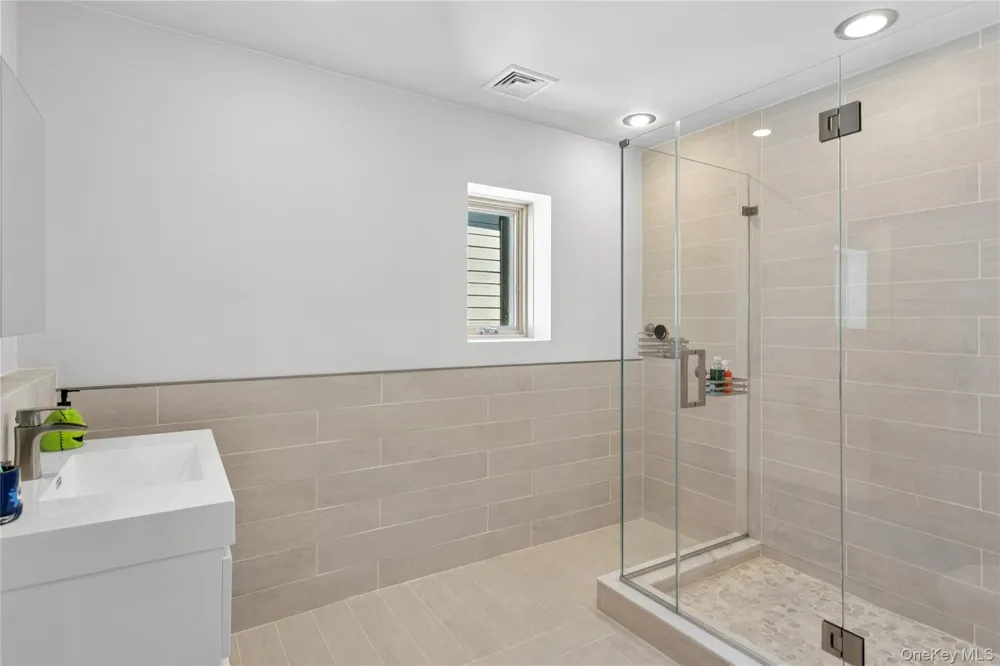 416 W Bay Drive Long Beach, NY 11561