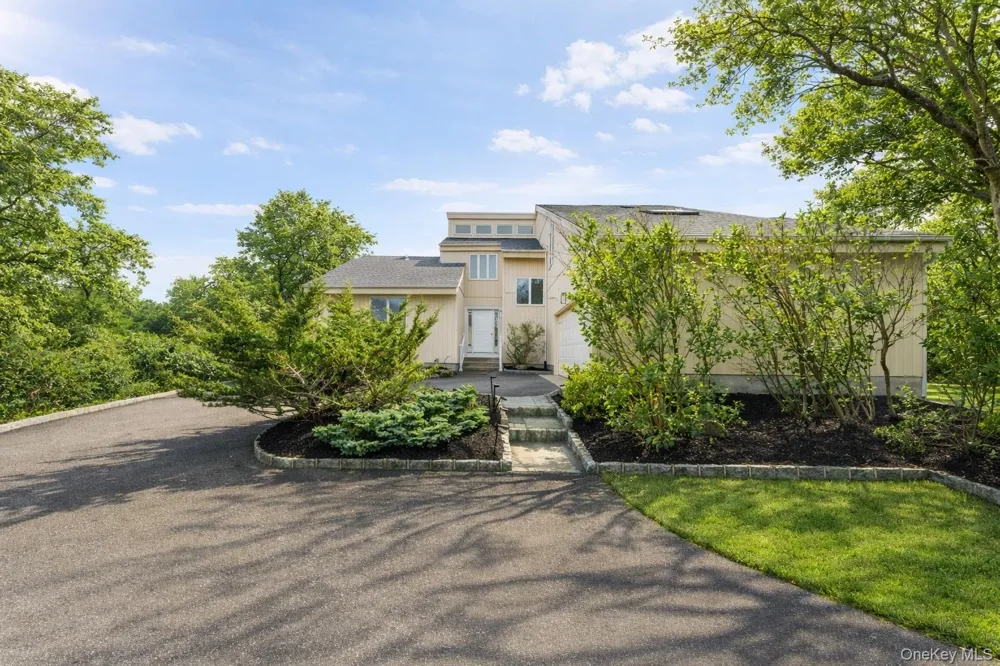875 & 785 The Strand East Marion, NY 11939