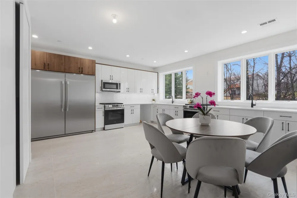 3 Valley Way #320 Spring Valley, NY 10977