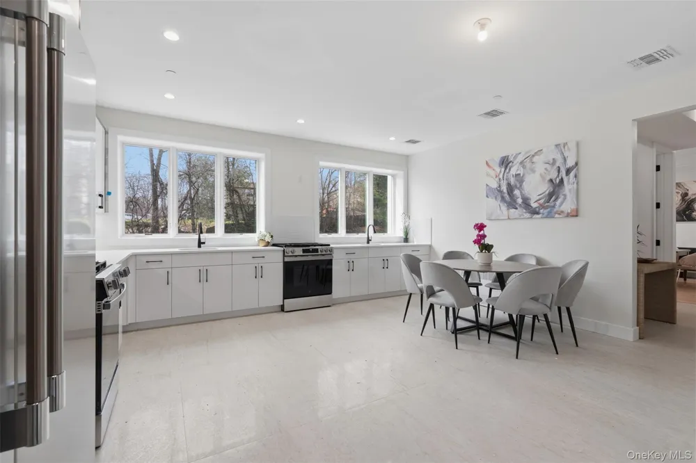 3 Valley Way #320 Spring Valley, NY 10977