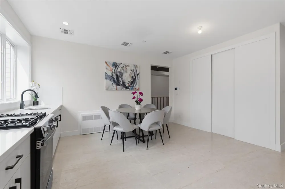3 Valley Way #320 Spring Valley, NY 10977