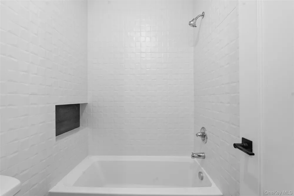 3 Valley Way #320 Spring Valley, NY 10977