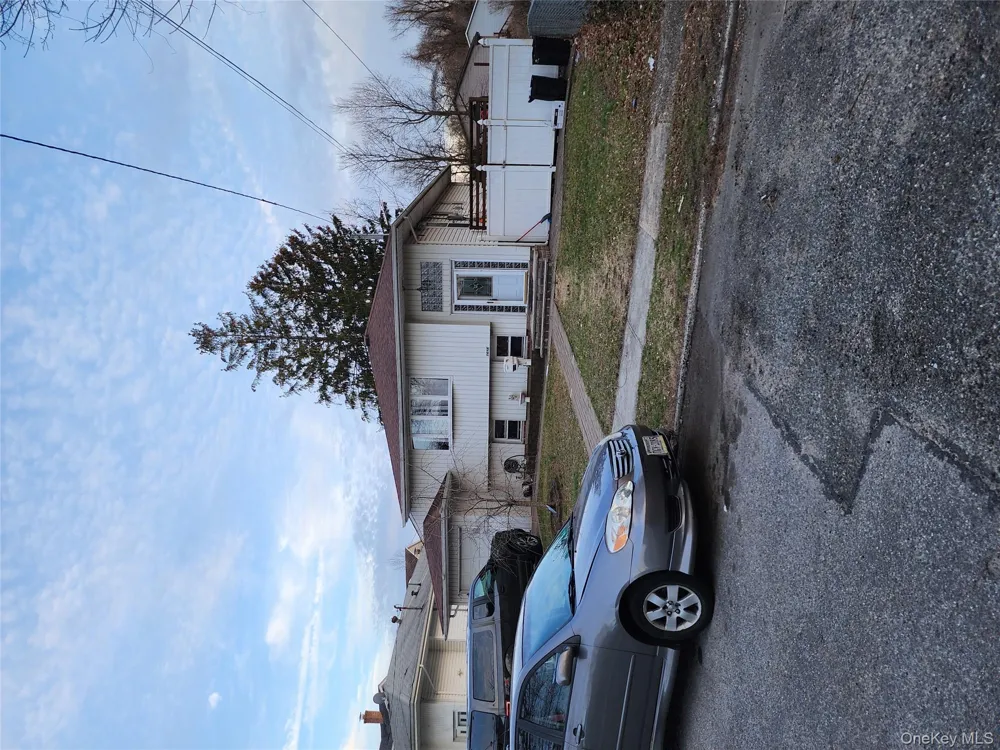 1656 Michalicki Place Merrick, NY 11566