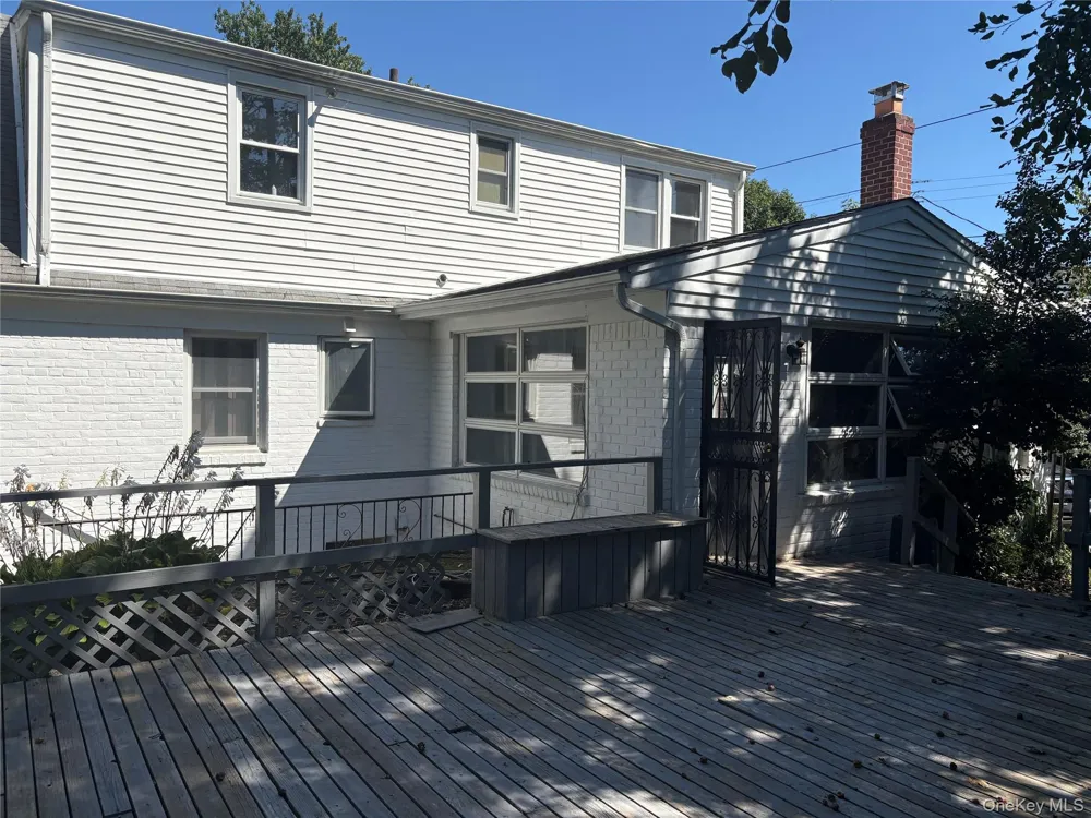 81 Gerard Avenue New Hyde Park, NY 11040