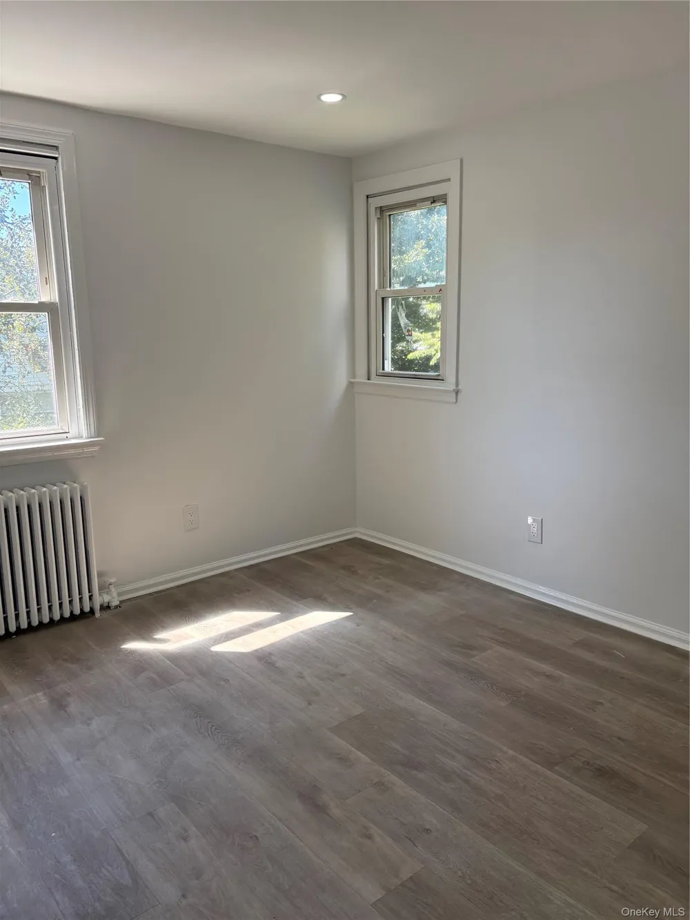 81 Gerard Avenue New Hyde Park, NY 11040