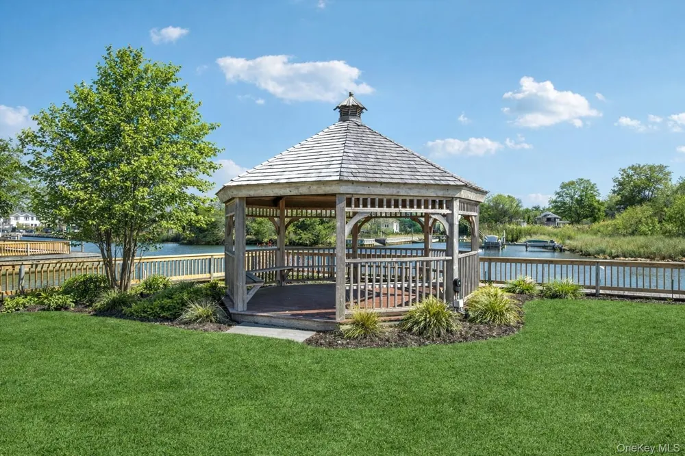 3013 Mitchell Road Westhampton Beach, NY 11978