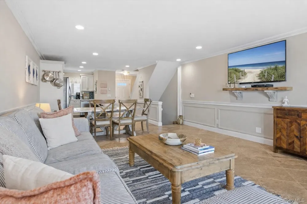 3013 Mitchell Road Westhampton Beach, NY 11978