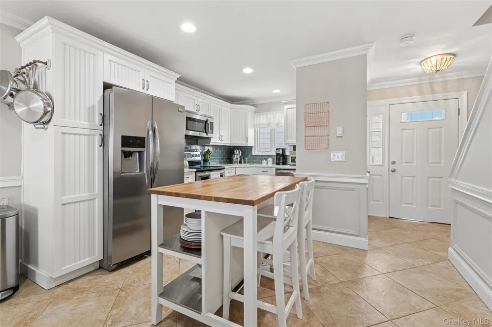 3013 Mitchell Road Westhampton Beach, NY 11978