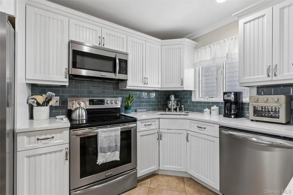 3013 Mitchell Road Westhampton Beach, NY 11978