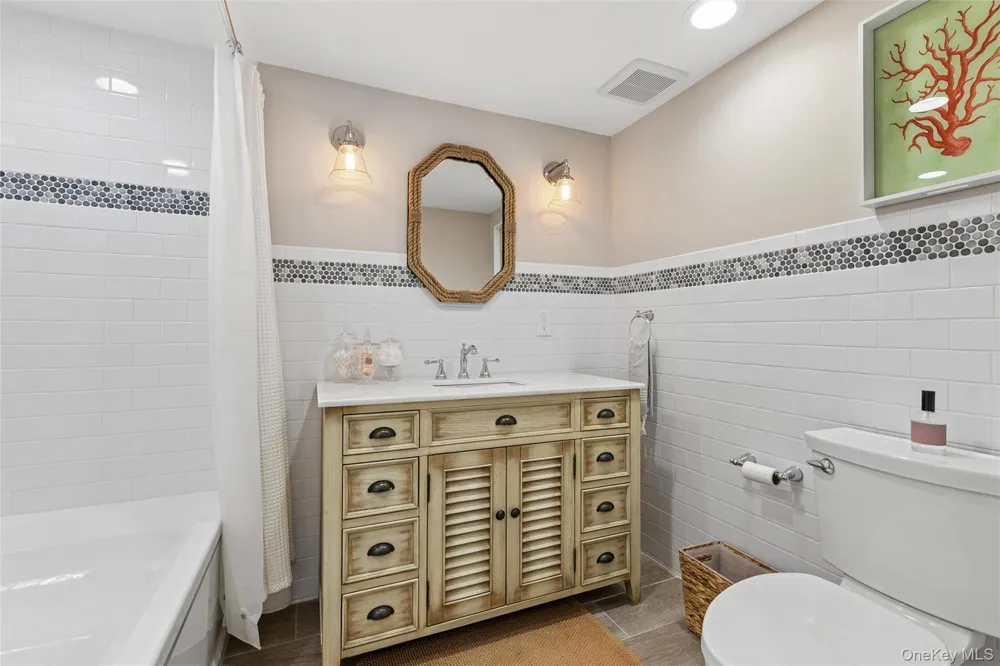 3013 Mitchell Road Westhampton Beach, NY 11978