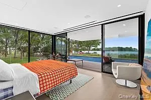1080 Springs Fireplace Road East Hampton, NY 11937