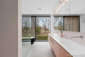 1080 Springs Fireplace Road East Hampton, NY 11937