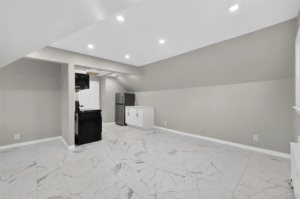 24930 147th Road Rosedale, NY 11422