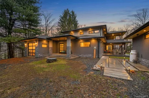 41 Sand Hill Lane