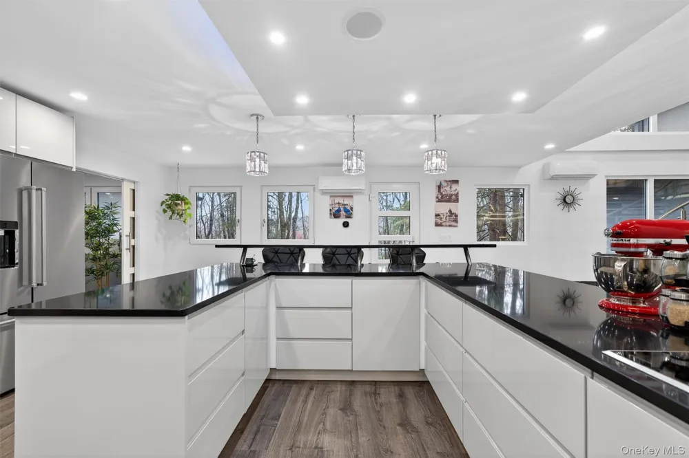 41 Sand Hill Lane Florida, NY 10921