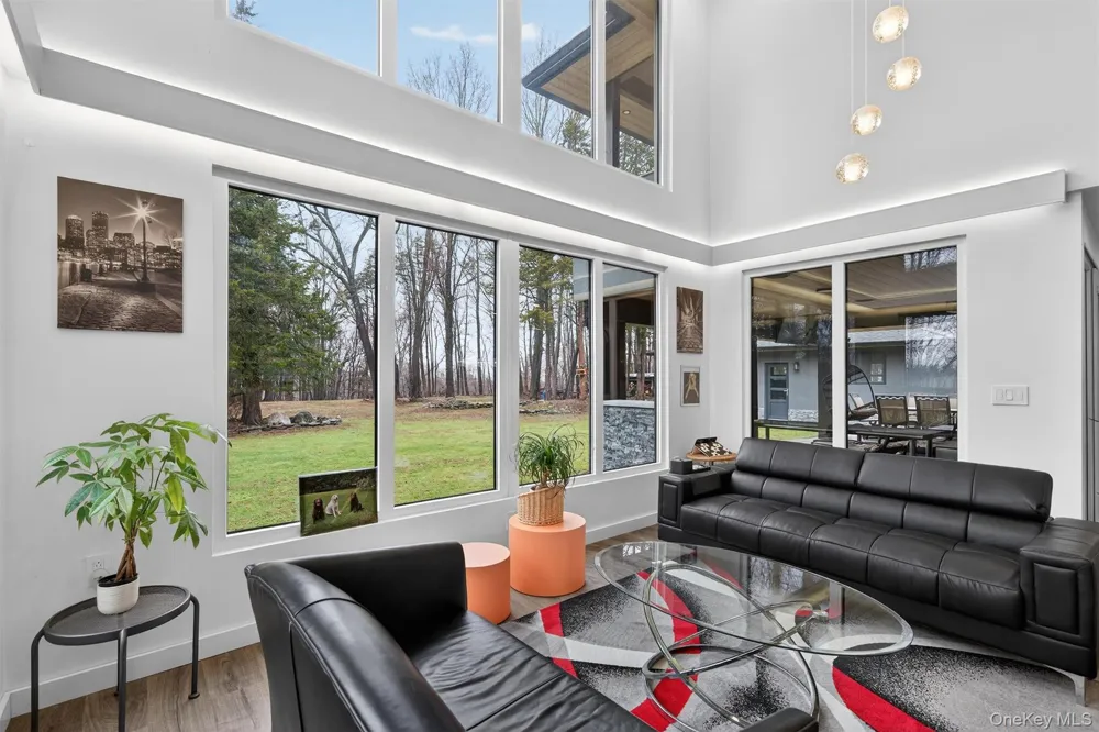 41 Sand Hill Lane Florida, NY 10921