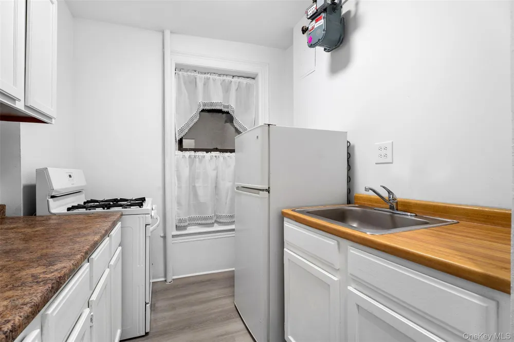 246 E 51st Street #8 New York (Manhattan), NY 10022