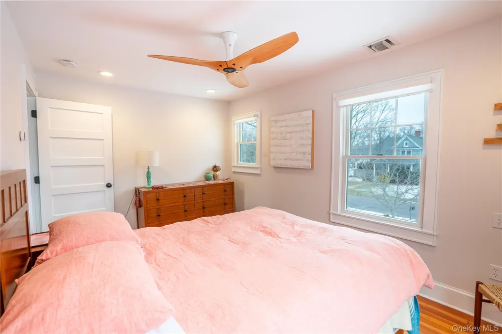 460 Bay Avenue East Marion, NY 11939
