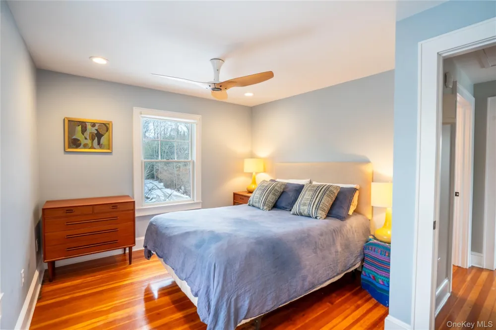 460 Bay Avenue East Marion, NY 11939