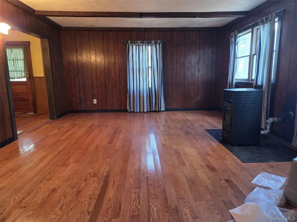 10 Mountain Top Lane Huguenot, NY 12746