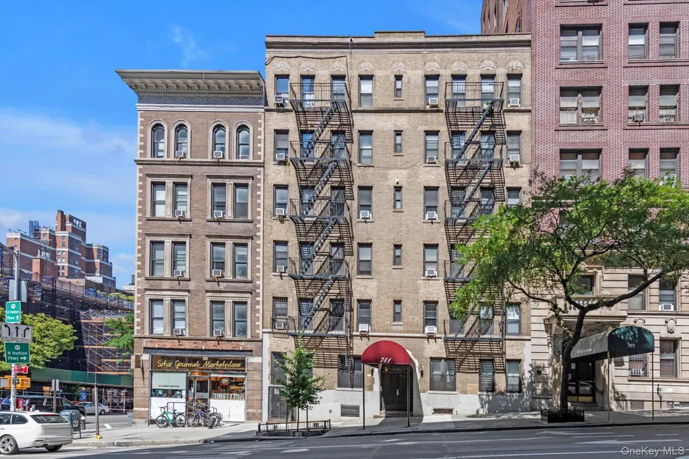 741 W End Avenue #4B New York (Manhattan), NY 10025