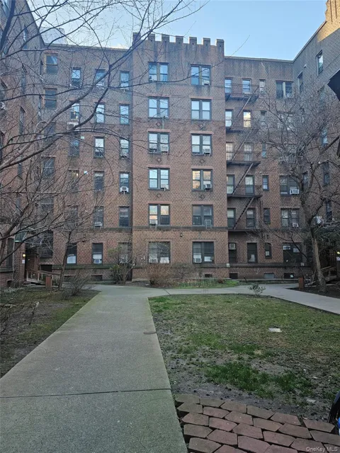 4220 Kissena Boulevard #D2