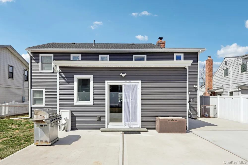 1361 Kew Avenue Hewlett, NY 11557
