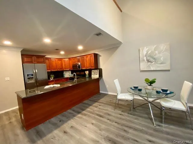 40 Neal #40 Setauket, NY 11733