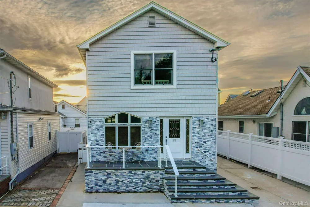 97 Cedarhurst Avenue Point Lookout, NY 11569
