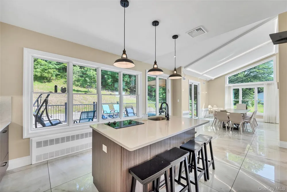 31 Walnut Ridge Lane Bloomingburg, NY 12721