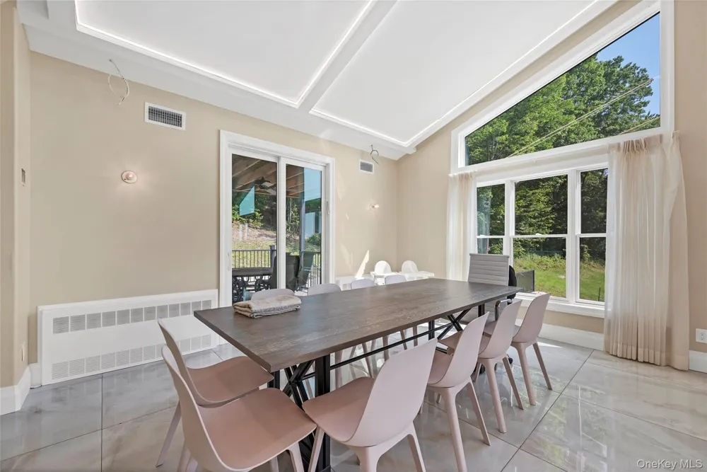 31 Walnut Ridge Lane Bloomingburg, NY 12721