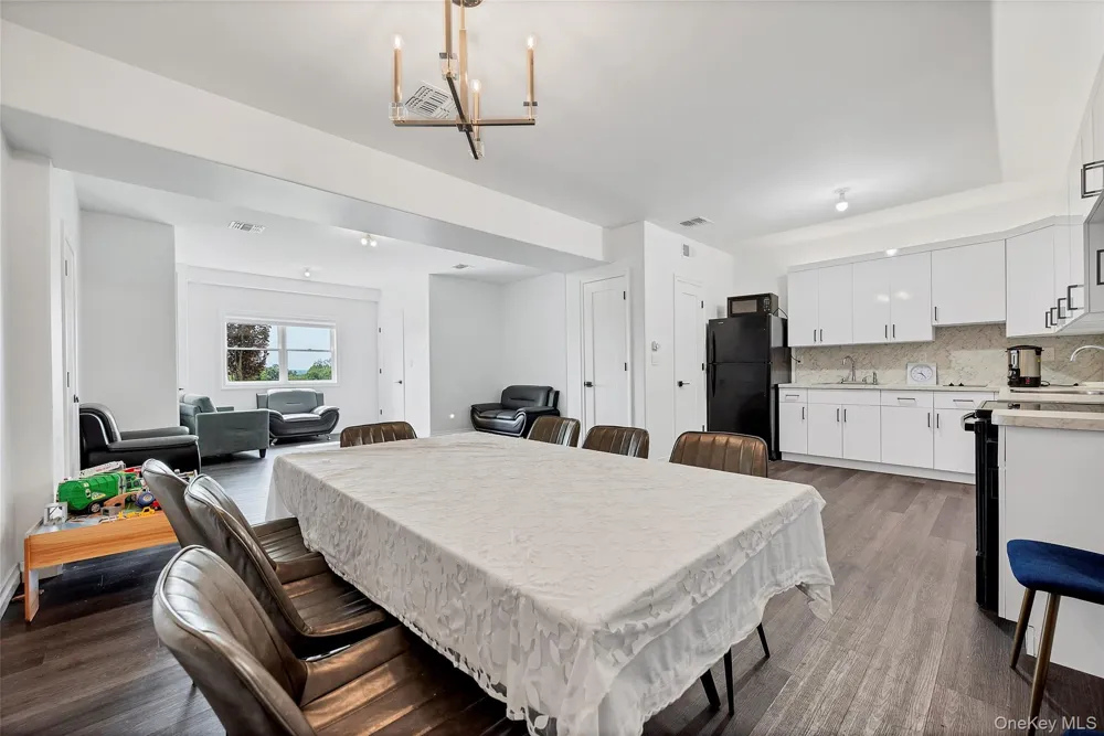 31 Walnut Ridge Lane Bloomingburg, NY 12721