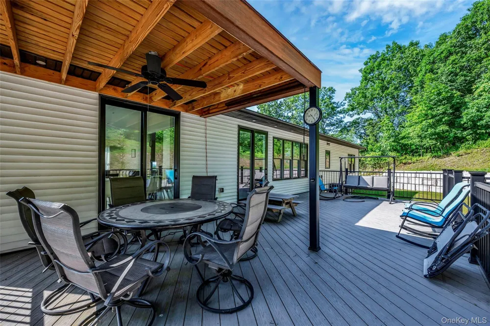 31 Walnut Ridge Lane Bloomingburg, NY 12721